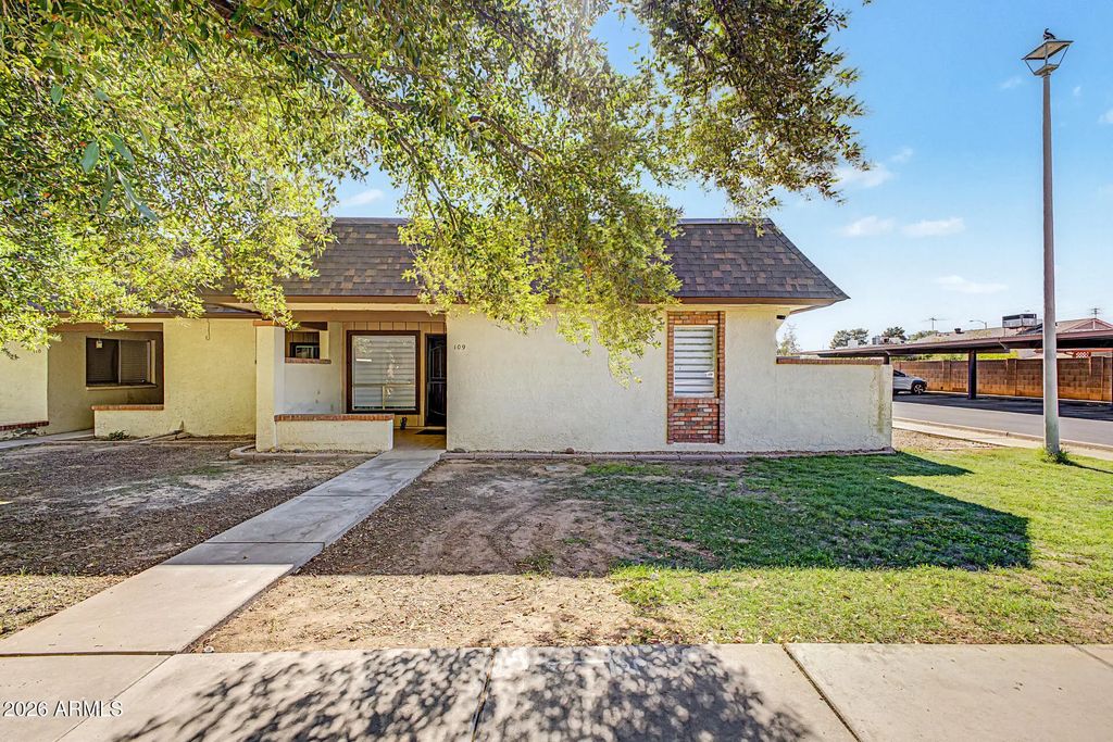 8161 N 107th Avenue (unit 109), Peoria