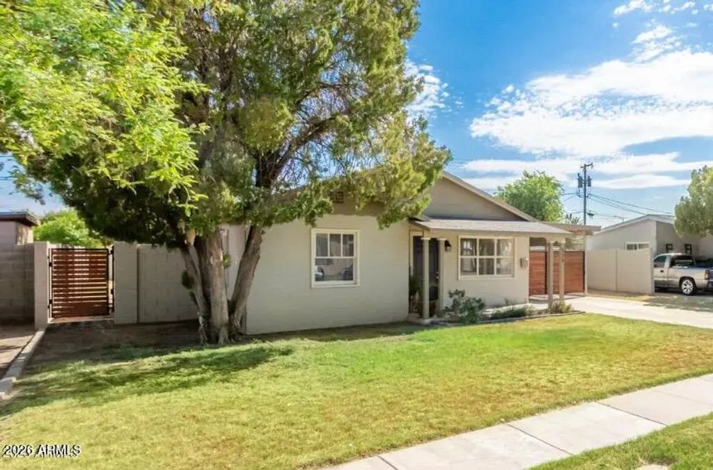 539 W 1st Street, Mesa