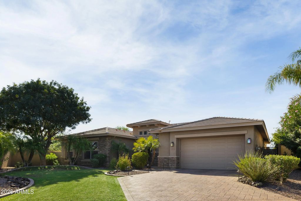5111 S Cupertino Drive, Gilbert