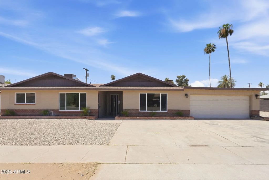 2617 W Lawrence Road, Phoenix