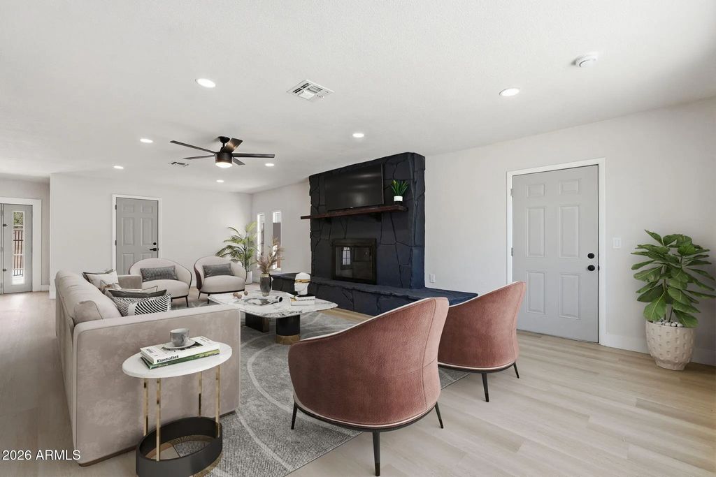 2617 W Lawrence Road, Phoenix