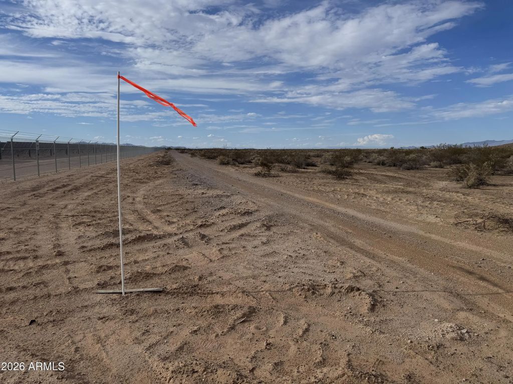 365xx W Vineyard Road (unit -), Tonopah