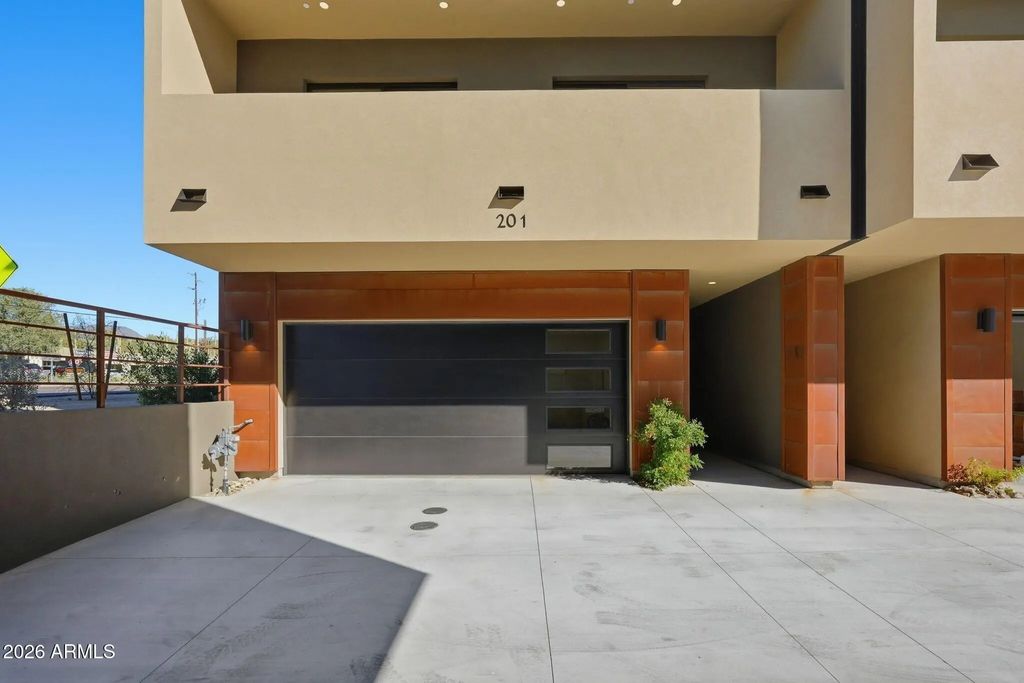 6525 E Cave Creek Road (unit 201), Cave Creek