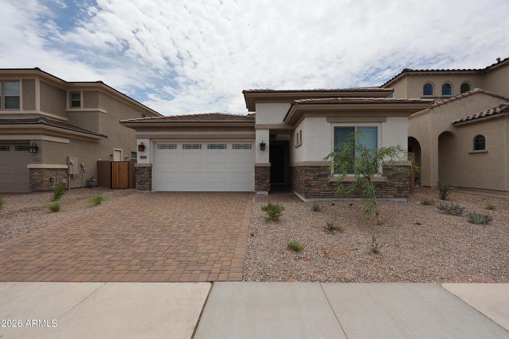 7683 W Smoketree Drive, Peoria