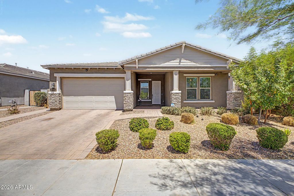 4759 S Pluto, Mesa