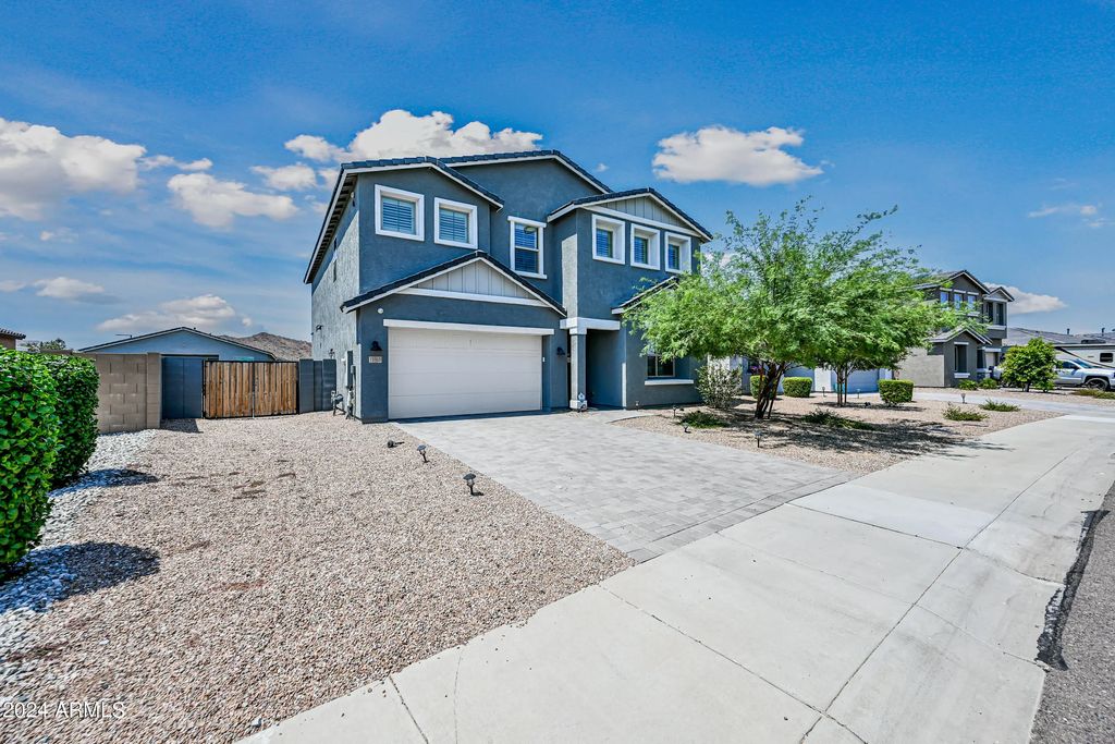 13360 W Briles Road, Peoria