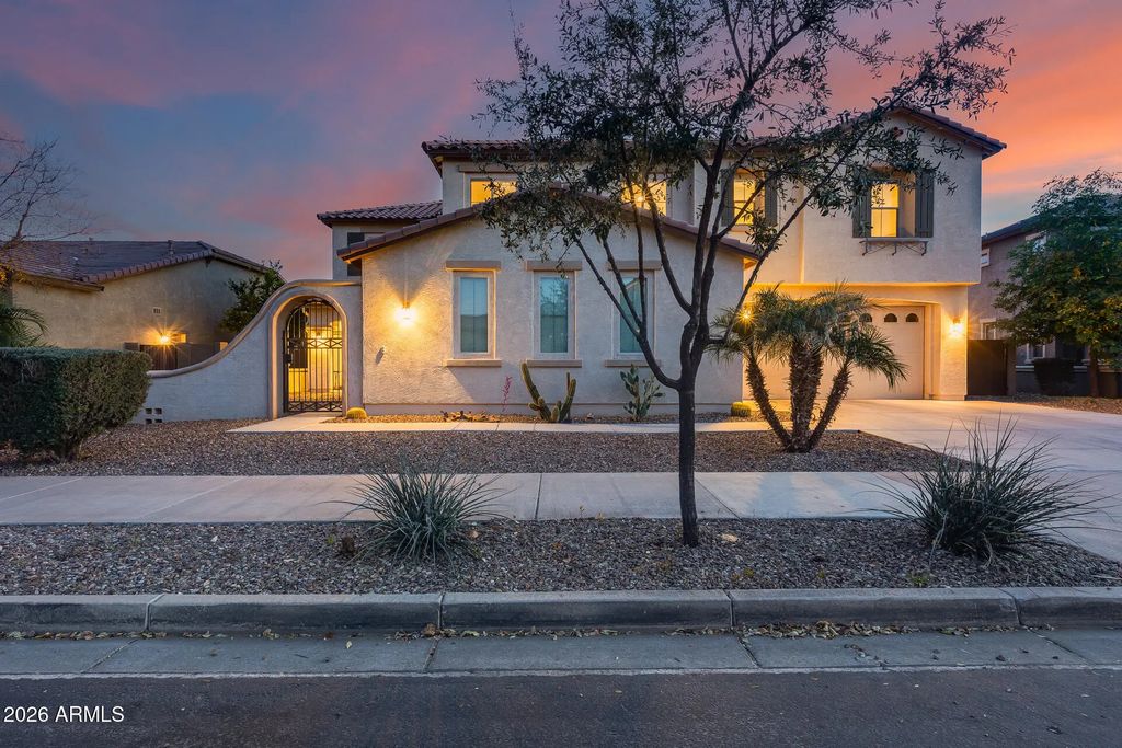 19057 E Reins Road, Queen Creek
