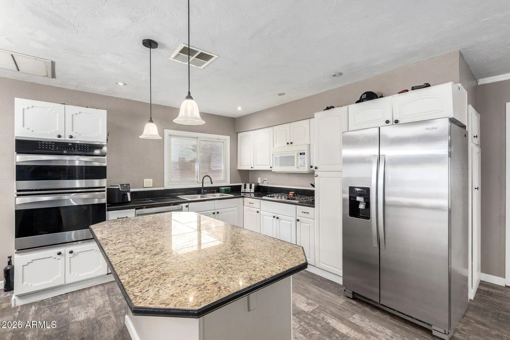2001 W Surrey Avenue, Phoenix
