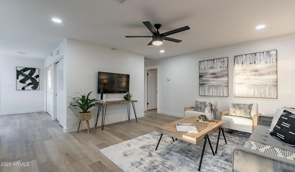 10807 W Northern Avenue (unit 133), Glendale