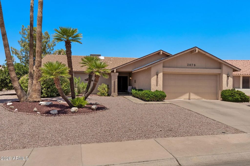 2076 Leisure World, Mesa