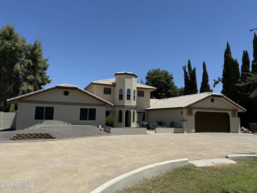 6705 N 183rd Avenue, Waddell