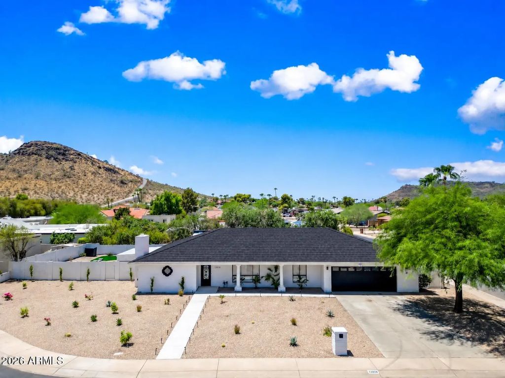 13016 N 1st Place, Phoenix