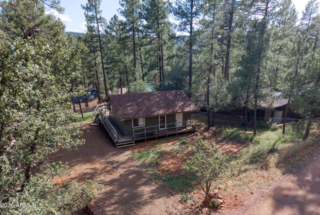 8317 W Eagle Drive, Pine