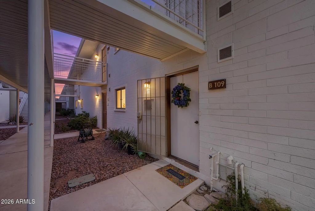 815 N Hayden Road (unit B109), Scottsdale