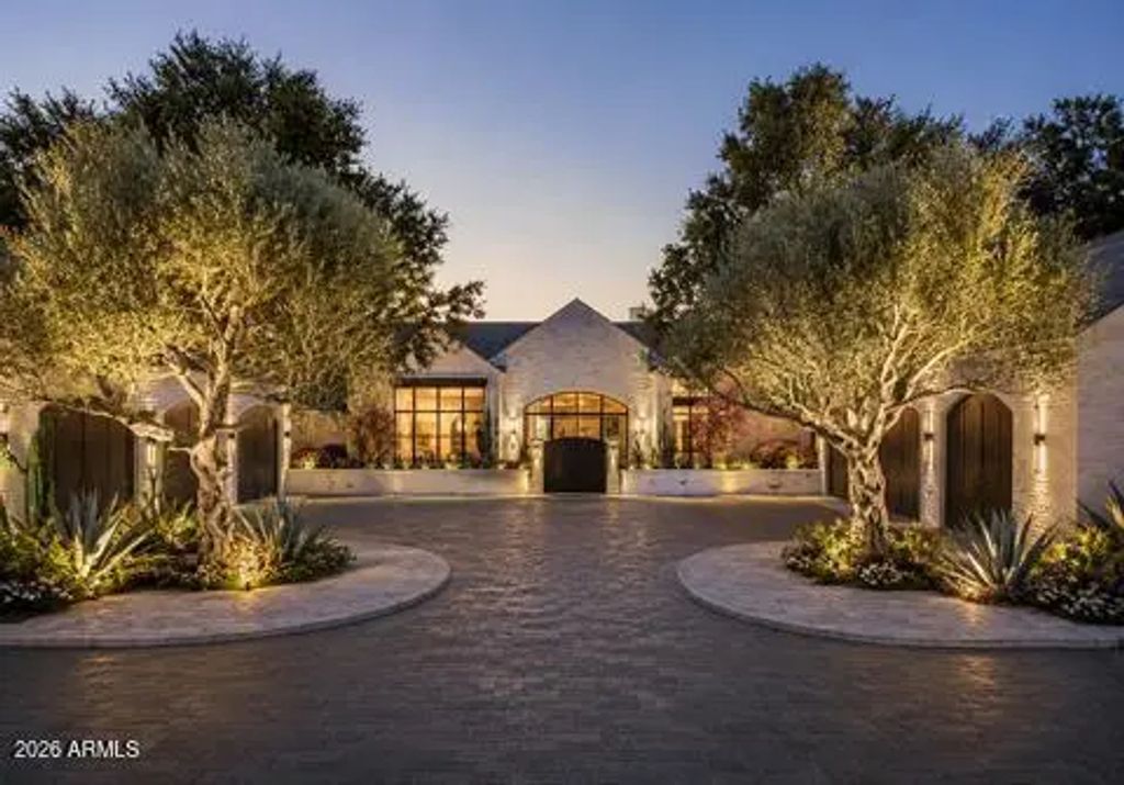 10548 E Cholla Street, Scottsdale