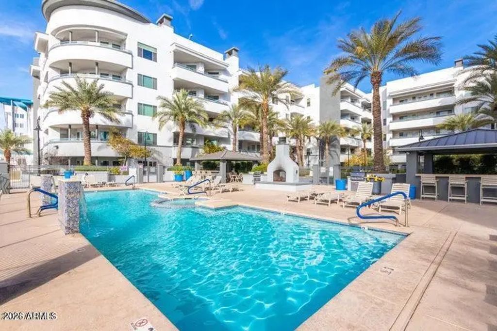945 E Playa Del Norte Drive (unit 3025), Tempe