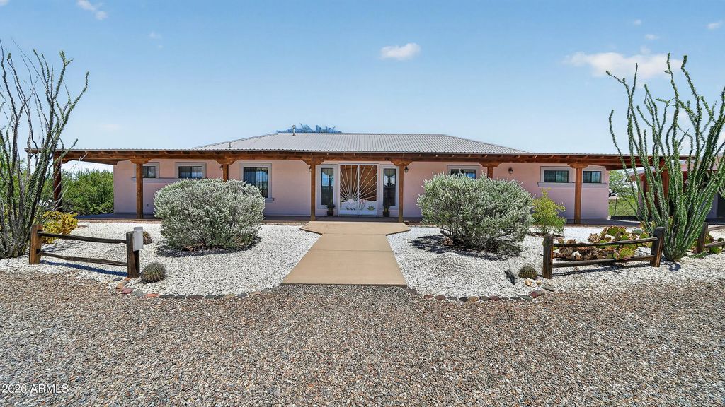 619 W Via Javelina, Benson