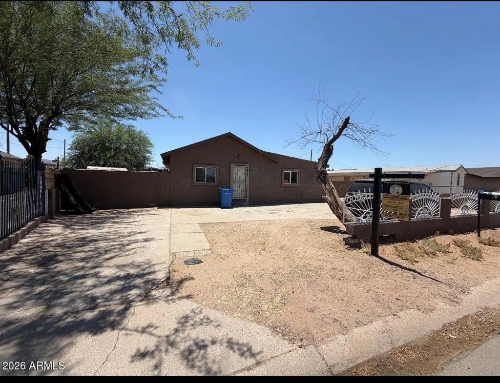1709 E Encinas Lane, Phoenix