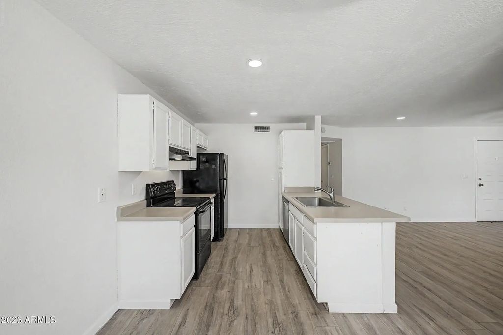 5236 W Peoria Avenue (unit 127), Glendale