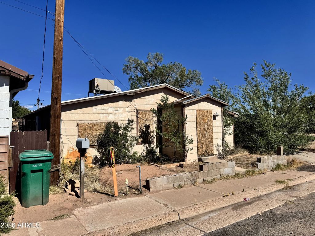 904 N 2nd Street, Holbrook