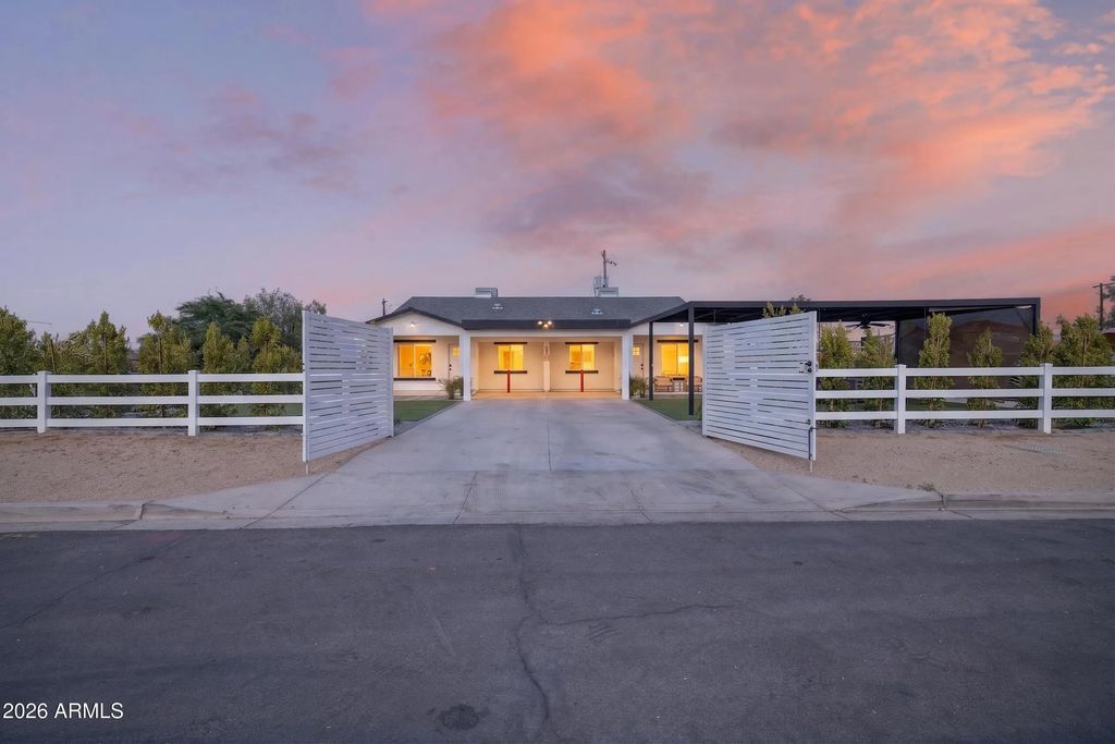 1724 S 1st Street, Phoenix