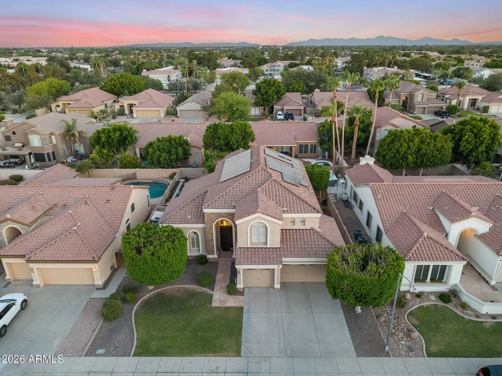 6773 W Sonnet Drive, Glendale