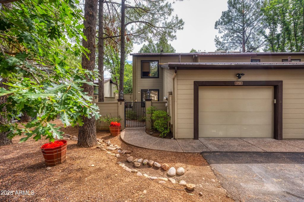 3723 Crown Dancer Drive (unit 2), Pinetop