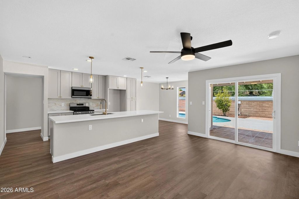 12629 N Rosewood Avenue, Phoenix