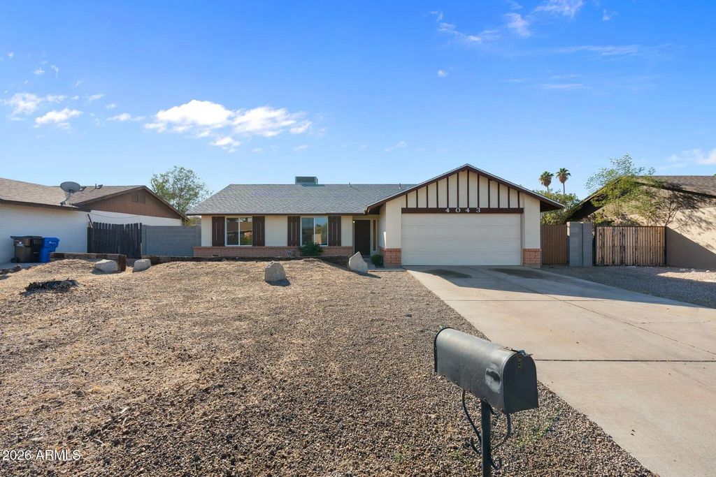 4043 W Sweetwater Avenue, Phoenix