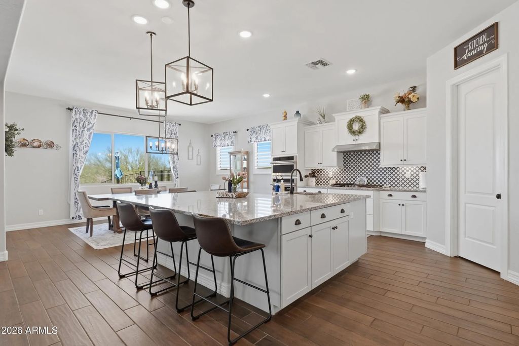 19414 W Seldon Lane, Waddell