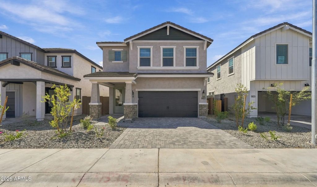 8027 W Harmont Drive, Peoria