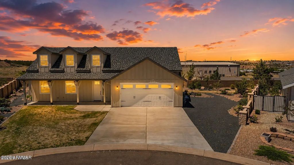 1030 N Crown Circle, Taylor
