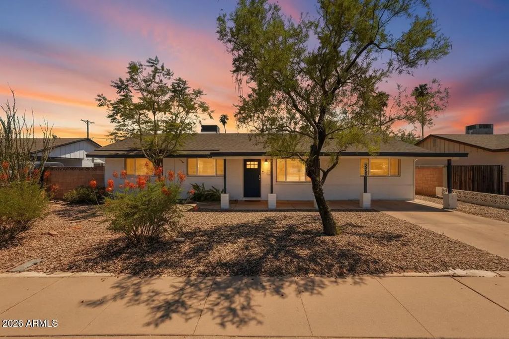 6937 E Moreland Street, Scottsdale