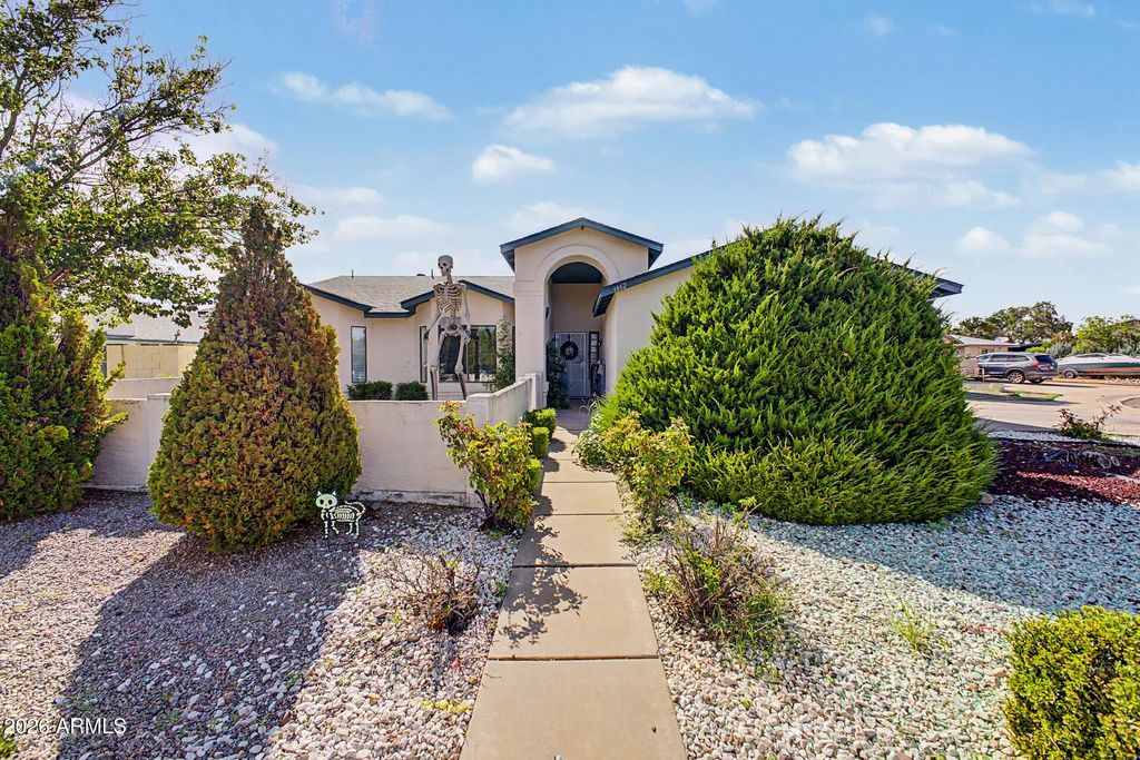 1862 Camino Montana, Sierra Vista