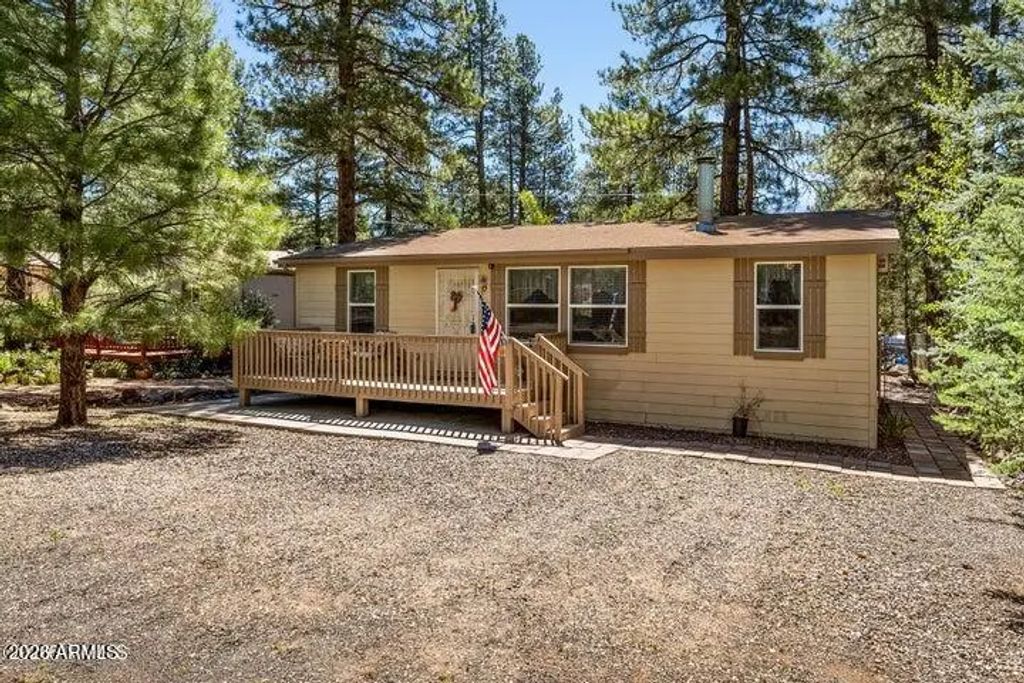 17135 S Poco Place, Munds Park
