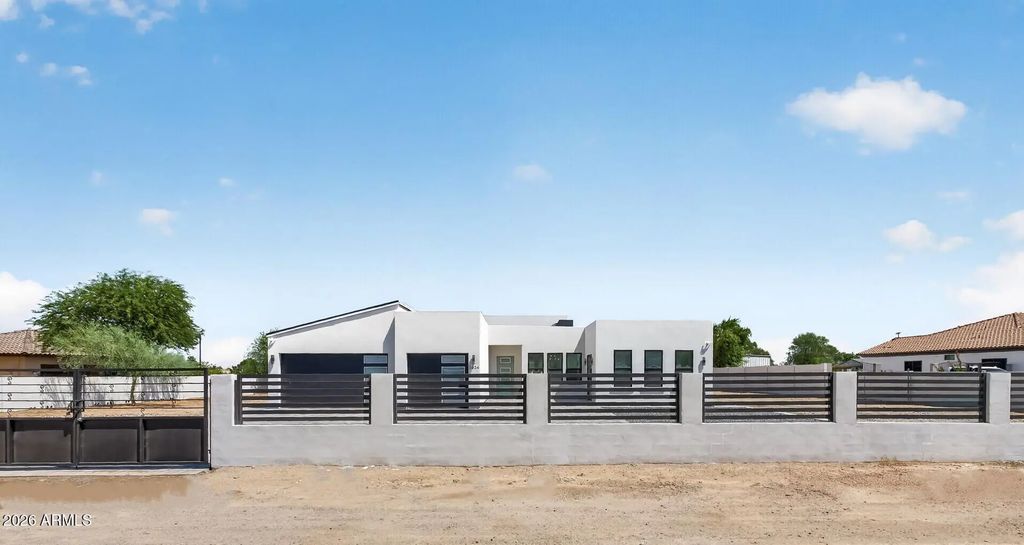 3024 W South Mountain Avenue, Laveen