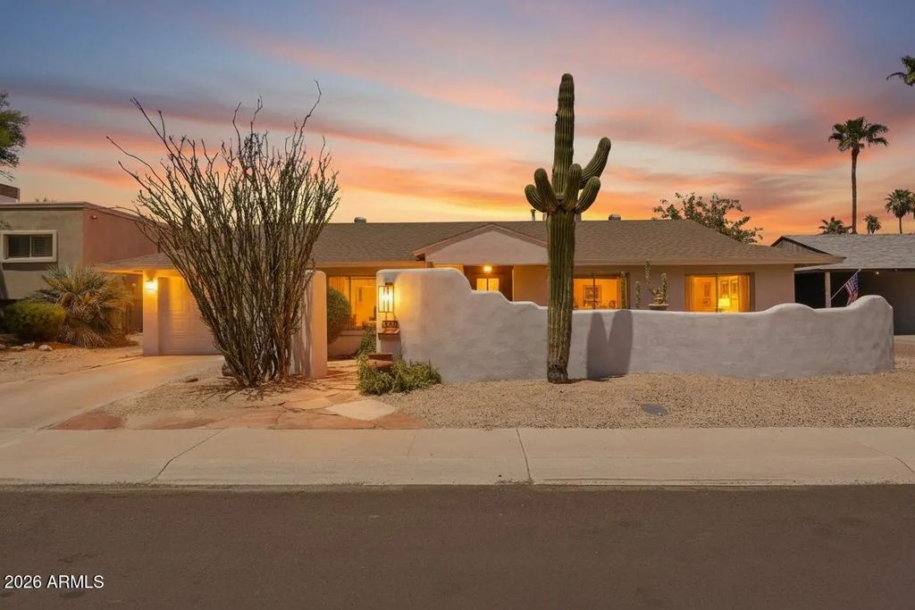 8320 E Buena Terra Way, Scottsdale