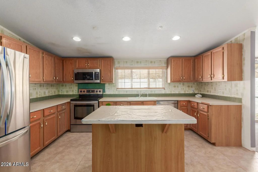 46908 N 27th Avenue, New River