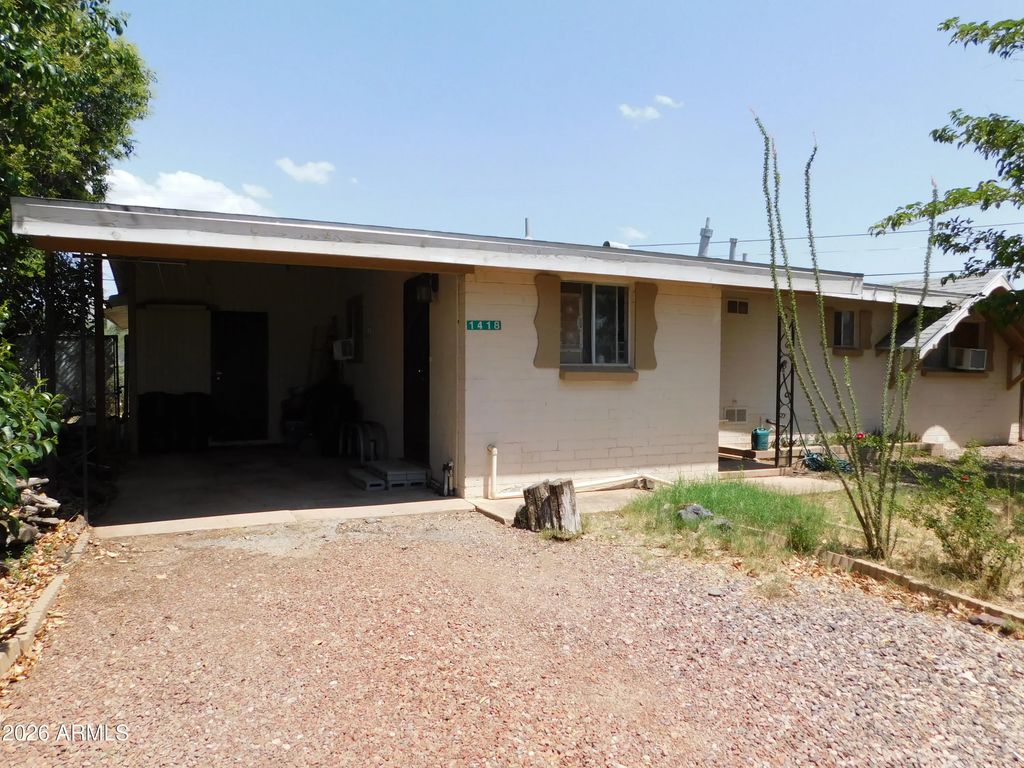 1418 S Calle De Rosas, Bisbee