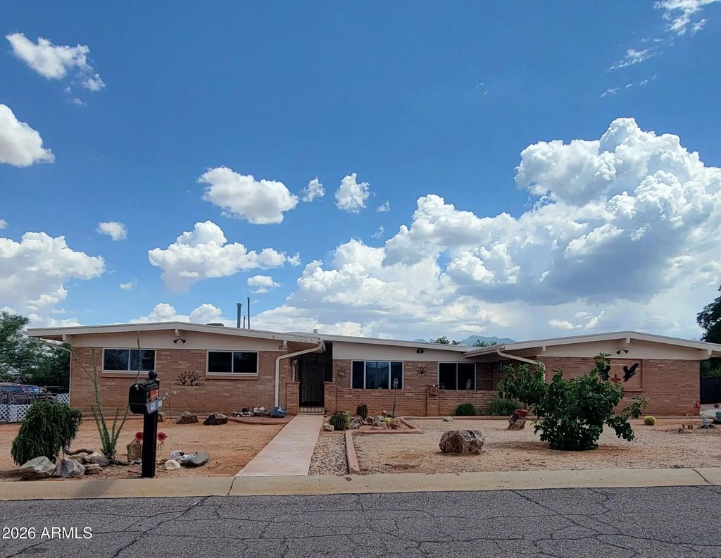 2980 E Oriole Drive, Sierra Vista