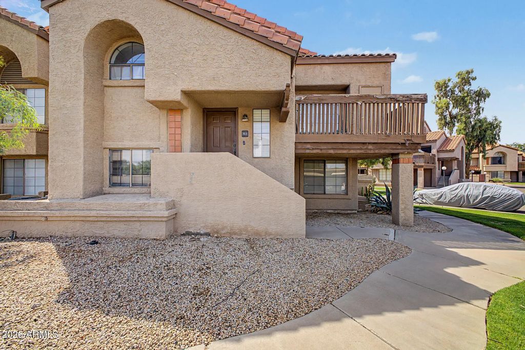 700 E Mesquite Circle (unit P215), Tempe
