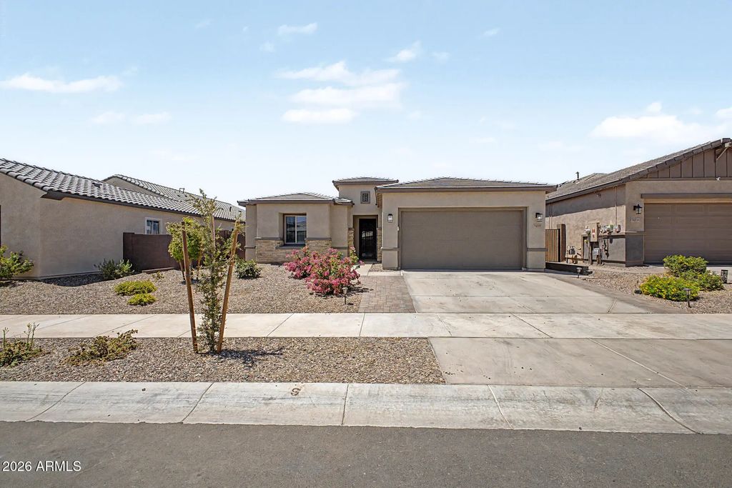 16699 W Saguaro Park Lane, Surprise