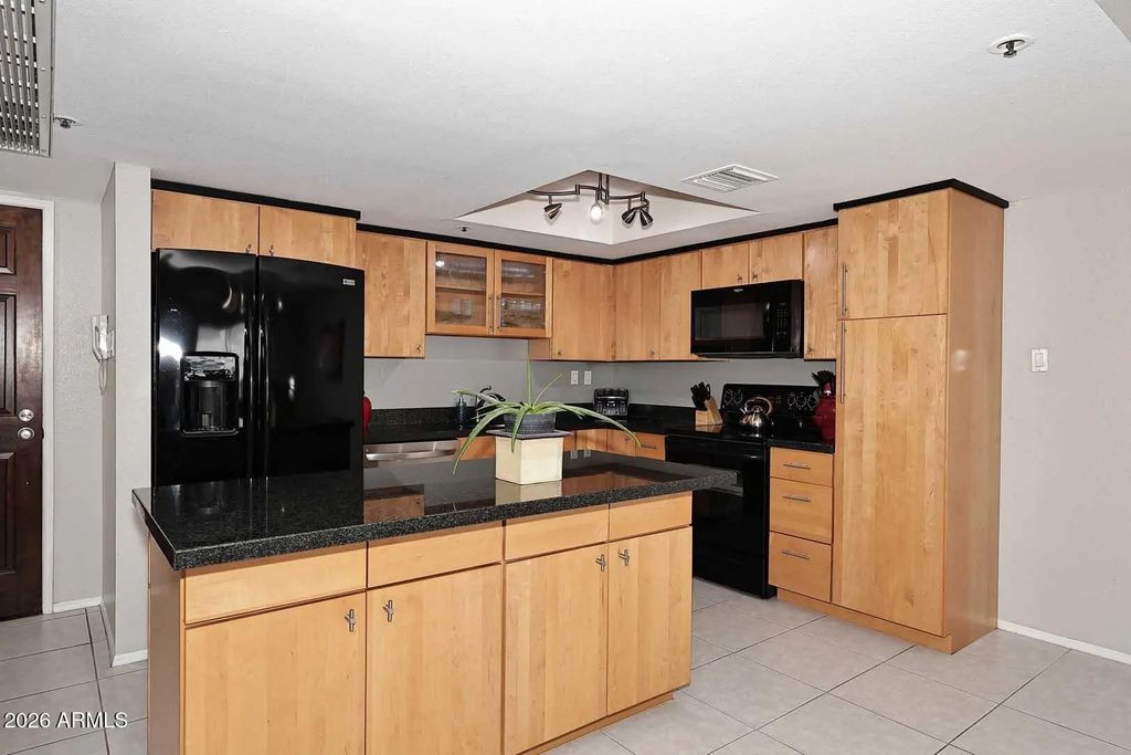 7860 E Camelback Road (unit 309), Scottsdale