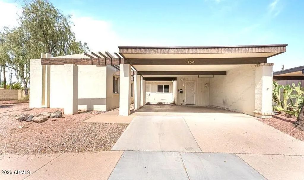 1702 E Gaylon Drive, Tempe