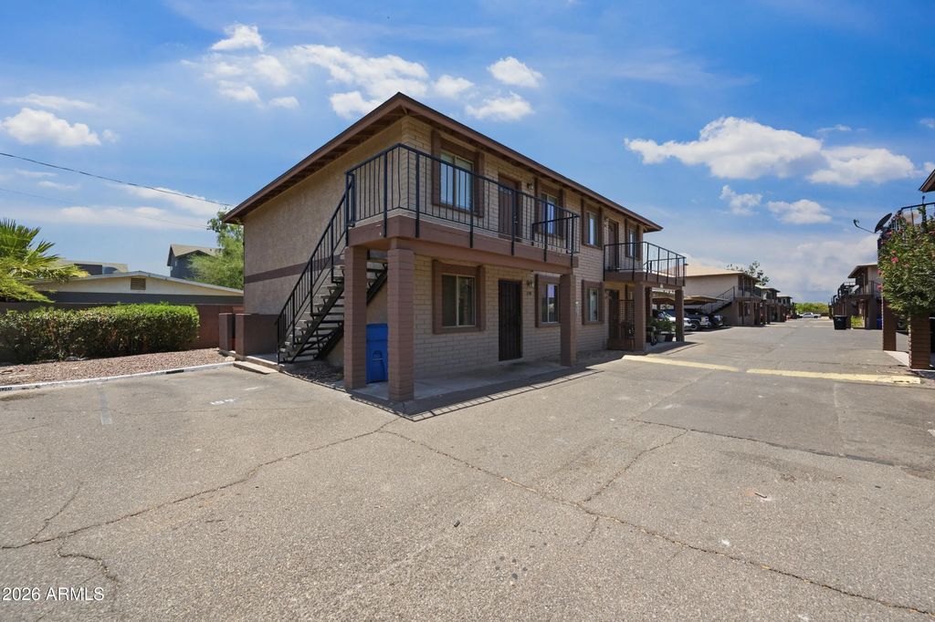 1234 N 36th Street (unit Unit 208), Phoenix