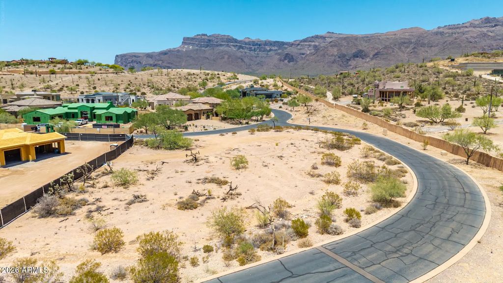 9521 E Thunder Pass Drive (unit 44), Gold Canyon