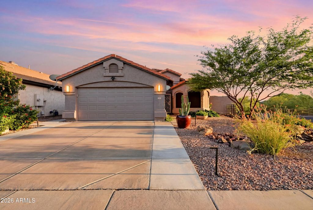 4605 E Jaeger Road, Phoenix