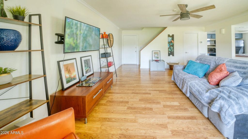 253 E Beck Lane, Phoenix