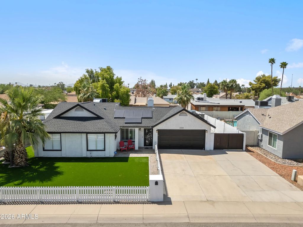 2213 W Irma Lane, Phoenix