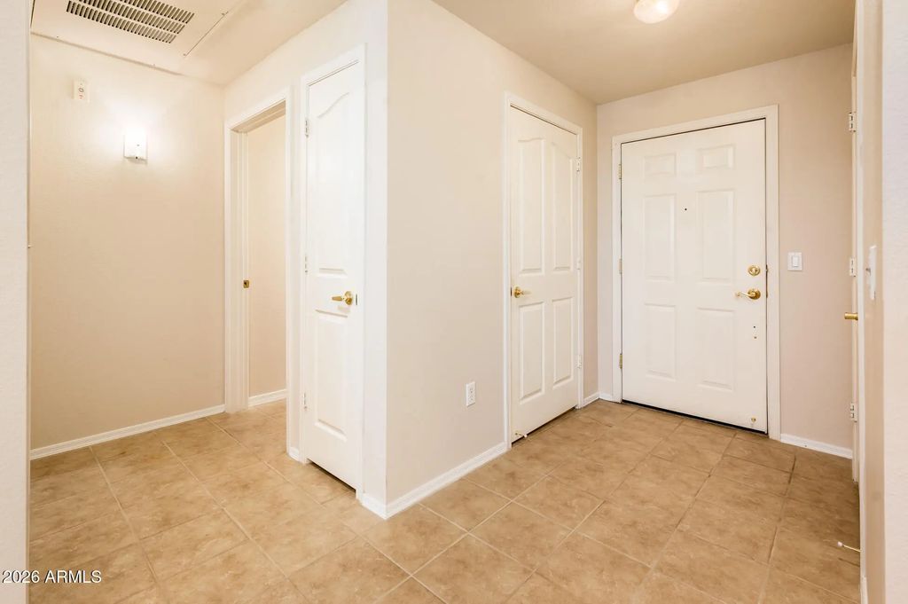 14950 W Mountain View Boulevard (unit 7104), Surprise